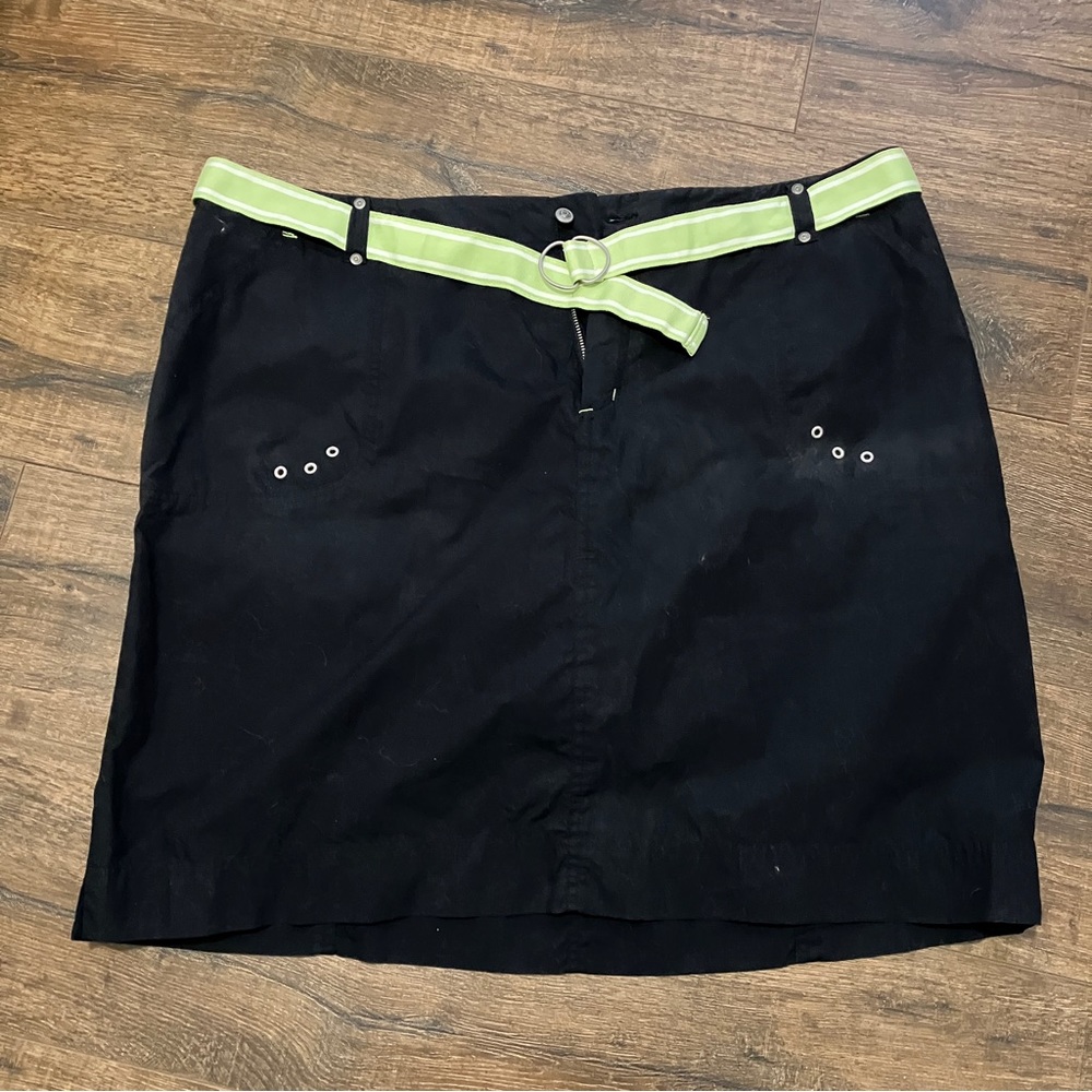 Plus-size skort
